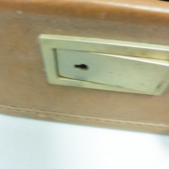 Hartmann briefcase saddle brown leather attache brass locks vintage 18" - Picture 13 of 14